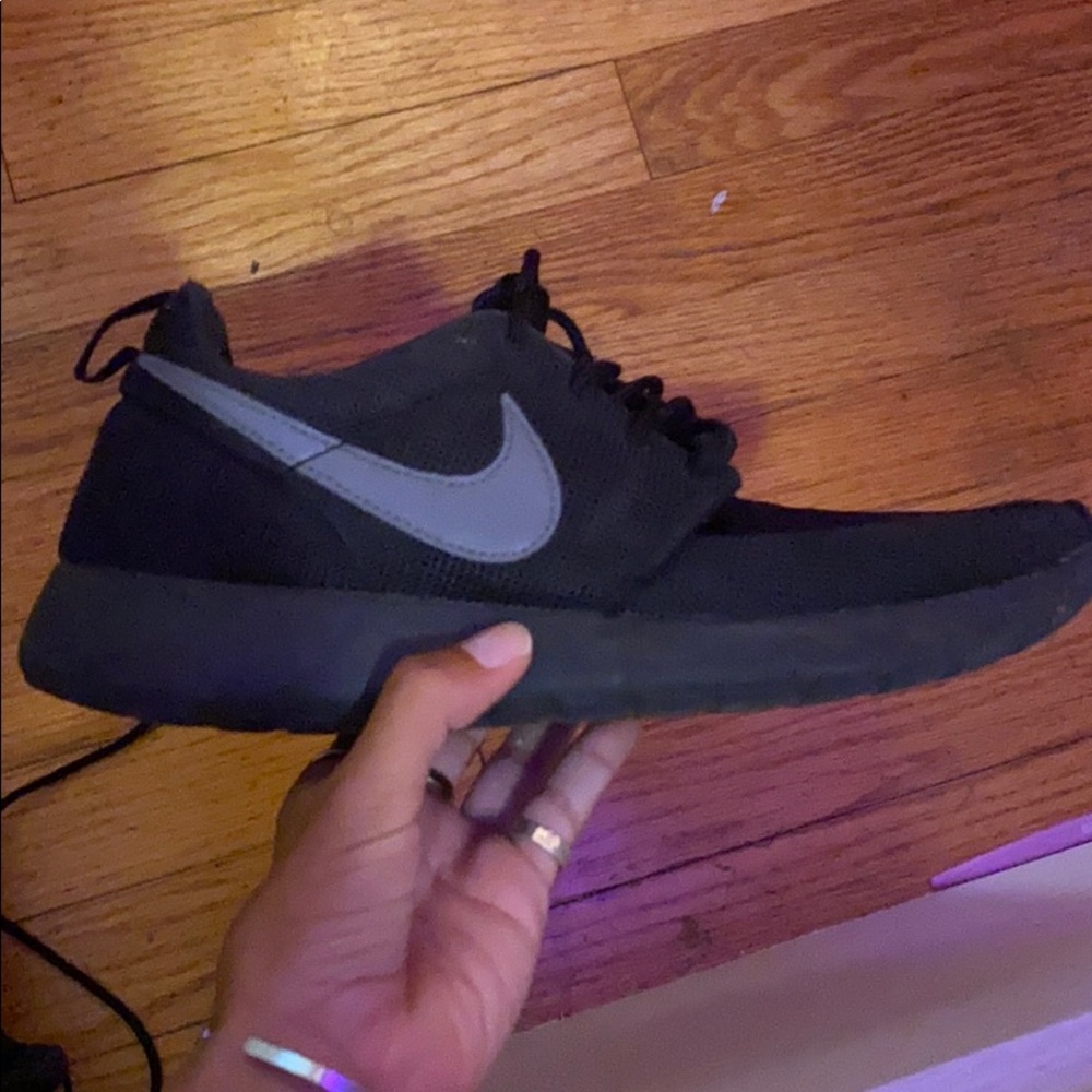 COPY - Nike Rosche Runs